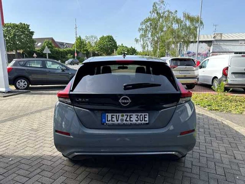 Nissan Leaf (MY21) N-CONNECTA Winter-P LED-P Navi 360 Kamera LED Scheinwerferreg. ACC Apple