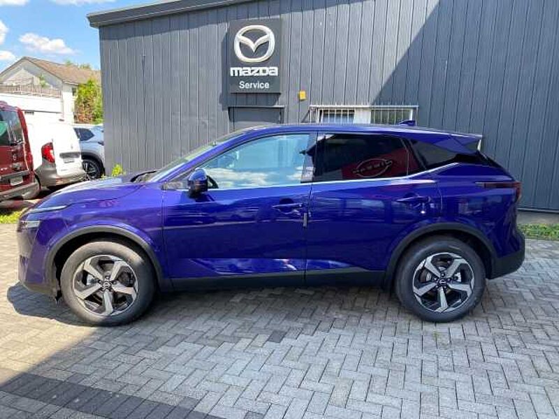 Nissan Qashqai (2022) N-CONNECTA 1.3 DIG-T MHEV 140PS MT Winter-P Business-P Tech-P-MT HUD