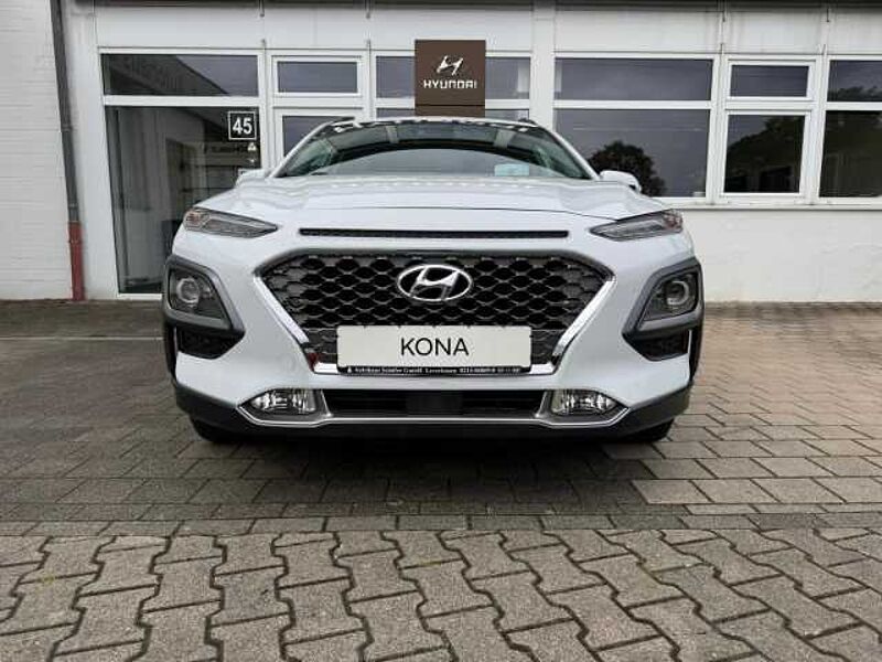 Hyundai KONA Premium AHK HUD Apple CarPlay SHZ LenkradHZG ACC Klimaautom Verkehrszeichenerk.