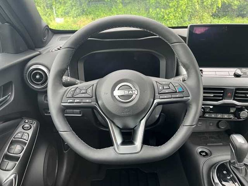 Nissan Juke (2024) N-CONNECTA 1.6 Hybrid 143PS 4AMT Tech-P Winter-P 2-Farben Navi digitales