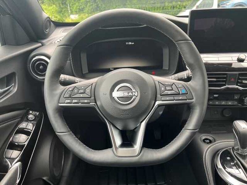 Nissan Juke (2024) TEKNA 1.6 Hybrid 143PS 4AMT Navi digitales Cockpit 360 Kamera LED Apple C