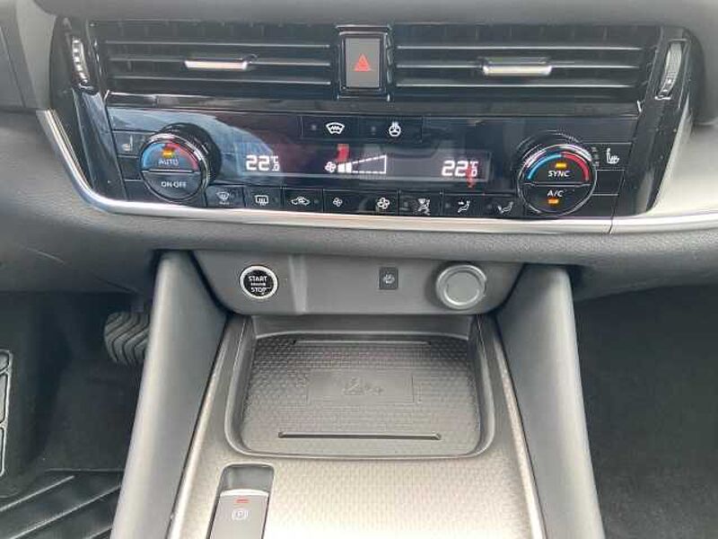 Nissan Qashqai (2024) N-CONNECTA 1.3 DIG-T MHEV 158PS Xtronic Winter-P Kom-P HUD Navi digitales