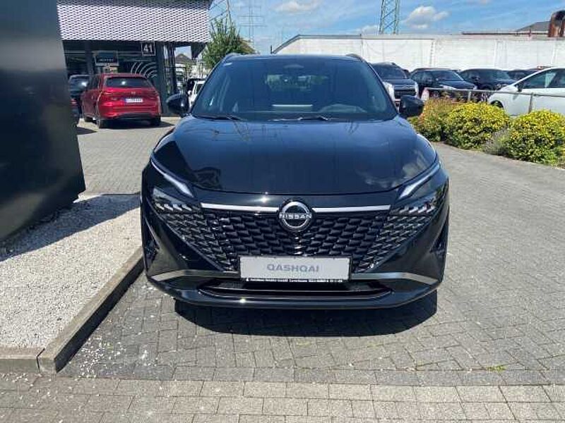 Nissan Qashqai (2024) TEKNA+ 1.3 DIG-T MHEV 158PS Xtronic HUD Panorama Navi Leder digitales Coc