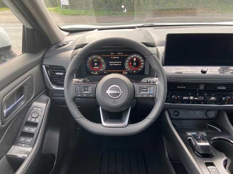 Nissan X-Trail (2024) N-CONNECTA 1.5 VC-T e-POWER 204PS HUD AFA 19-Zoll Navi Leder digitales Co