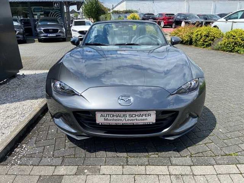 Mazda MX-5 Sport Apple CarPlay SHZ Bose Klimaautom Rückfahrkam. Temp Notbremsass. Verkehrsz