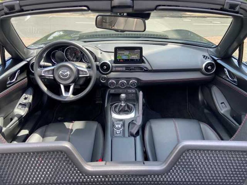 Mazda MX-5 Sport Apple CarPlay SHZ Bose Klimaautom Rückfahrkam. Temp Notbremsass. Verkehrsz