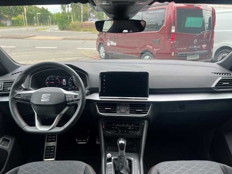 SEAT Tarraco FR e-HYBRID AHK-klappbar 360 Kamera Schaltwippen ACC Apple CarPlay LenkradHZG