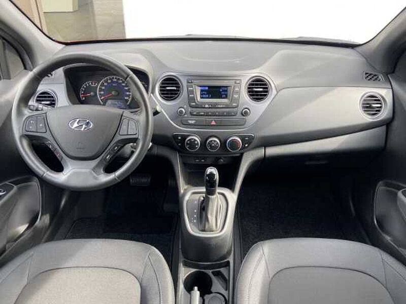 Hyundai i10 Passion Sitzheizung Lenkradheizung DAB Klimaanlage Multifunktionslenkrad LED-Tag