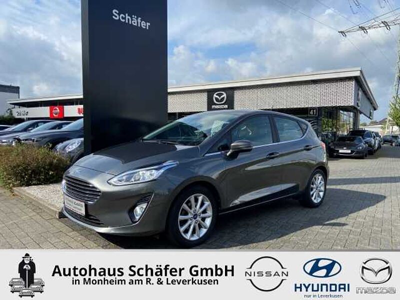 Ford Fiesta Titanium SHZ LenkradHZG Klimaautom DAB Notbremsass. Spurhalteass.