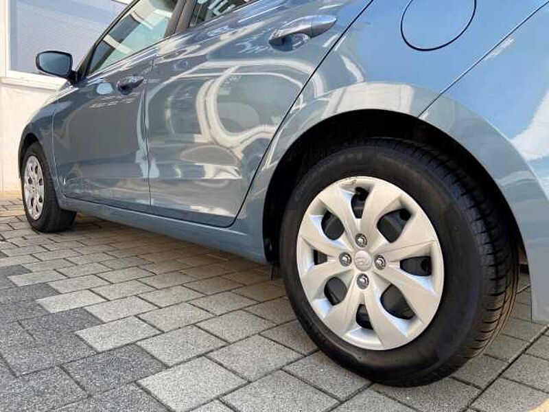 Hyundai i20 Classic GO II Garantie Klimaanlage Elektr. Außenspiegel Berganfahrassistent Colo