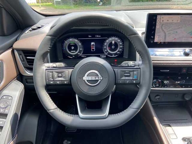 Nissan Qashqai (2024) TEKNA 1.5 VC-T e-POWER HUD Navi Leder digitales Cockpit Memory Sitze