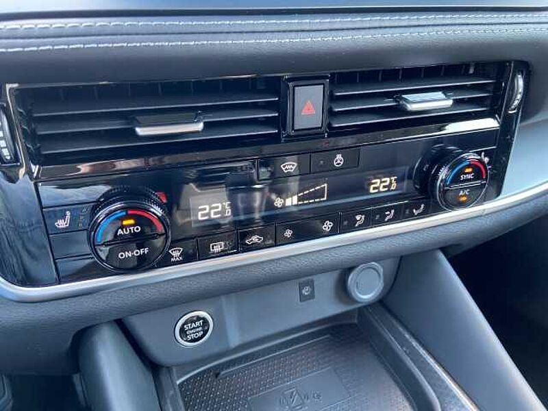 Nissan Qashqai (2024) N-CONNECTA 1.3 DIG-T MHEV 140PS MT Winter-P Kom-P AFA HUD Navi digitales