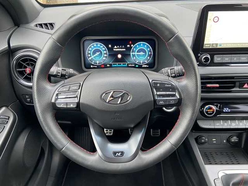 Hyundai KONA N Line Apple CarPlay SHZ Temp Navi LenkradHZG Rückfahrkam. Verkehrszeichenerk.