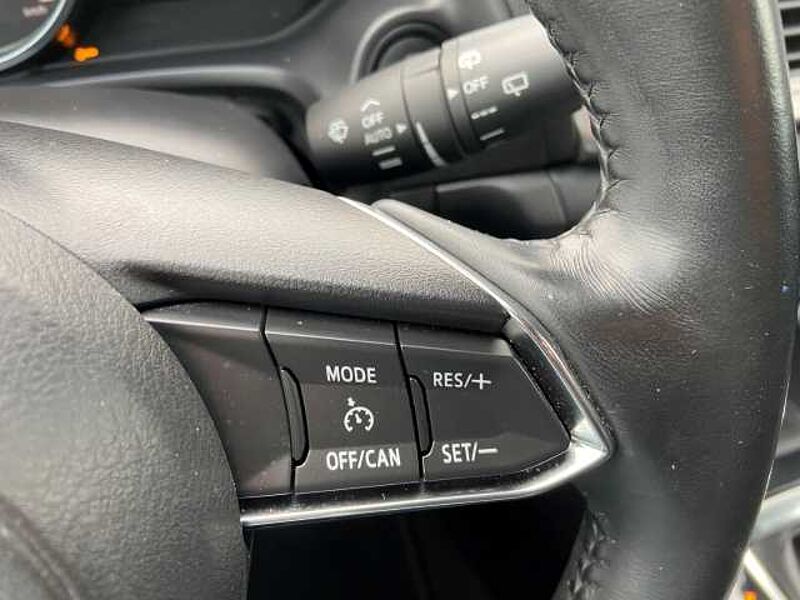 Mazda 3 Exclusive Gar. HUD LenkradHZG SHZ Temp Navi Klimaautom Notbremsass. Verkehrszeic