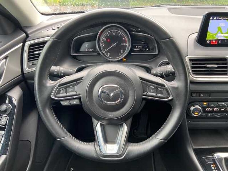 Mazda 3 Exclusive Gar. HUD LenkradHZG SHZ Temp Navi Klimaautom Notbremsass. Verkehrszeic