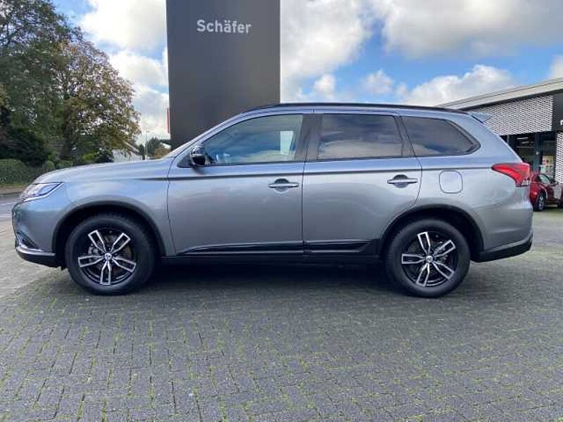 Mitsubishi Outlander Active+ AHK Navi Leder 360 Kamera LED El. Heckklappe Mehrzonenklima Kom-paket