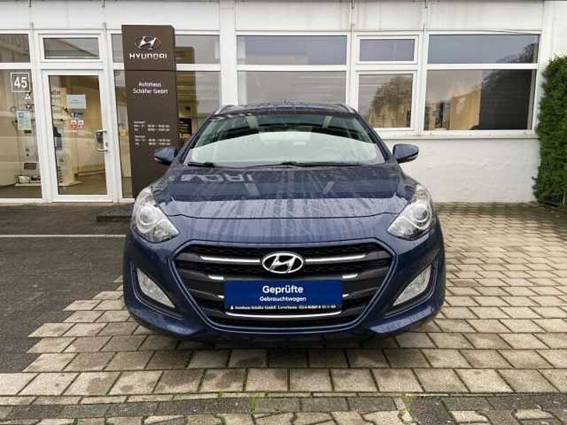 Hyundai i30 Trend blue Navi Kom-paket SHZ LenkradHZG Alarm Rückfahrkam. Temp Tel. -Vorb. PDC