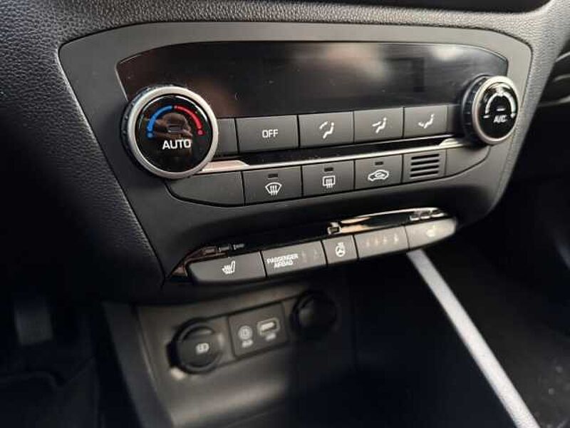 Hyundai i20 YES Plus Navi DAB SHZ Soundsystem Apple CarPlay Android Auto Klimaautom Kom-pake