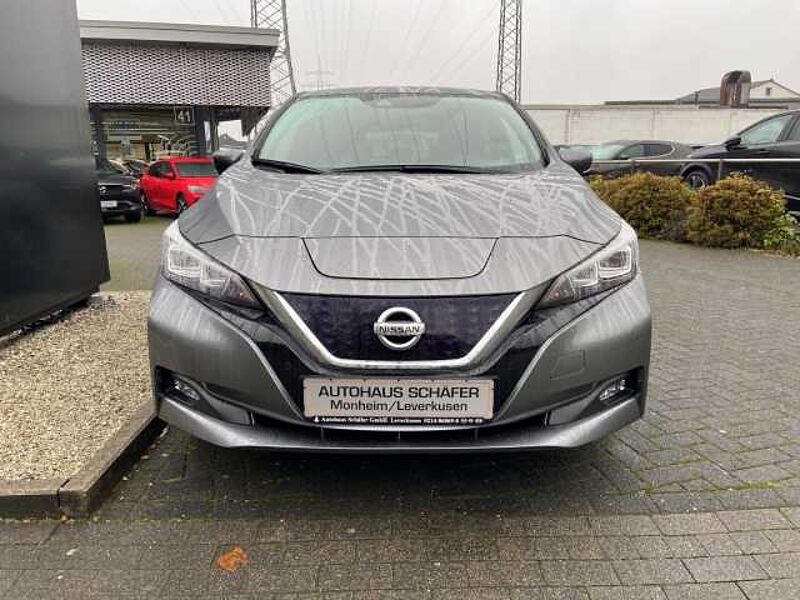 Nissan Leaf N-Connecta Navi LED ACC Apple CarPlay Android Auto Klimaautom Kom-paket DAB Ambi