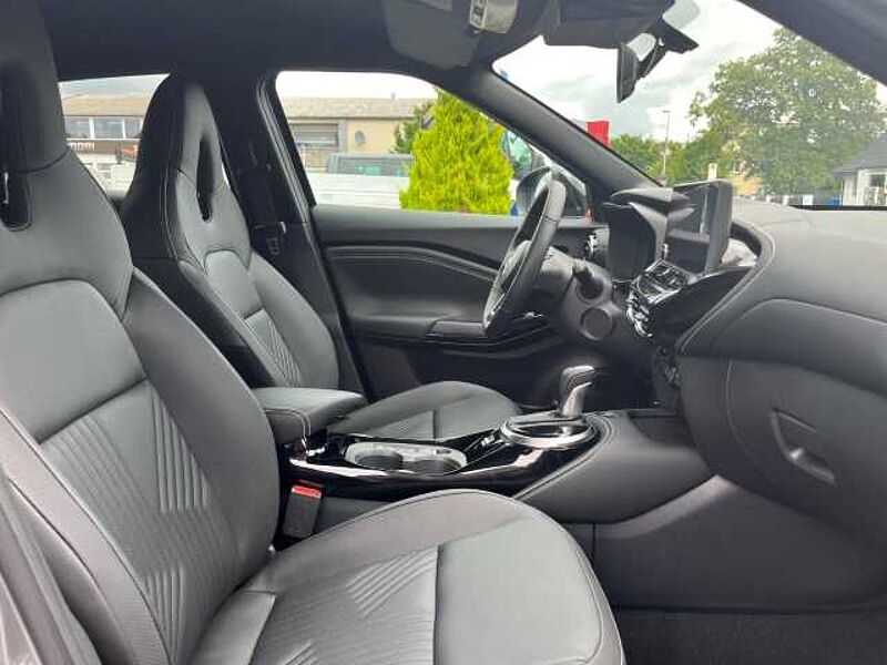 Nissan Juke (2024) TEKNA 1.6 Hybrid 143PS 4AMT Navi digitales Cockpit 360 Kamera LED Apple C