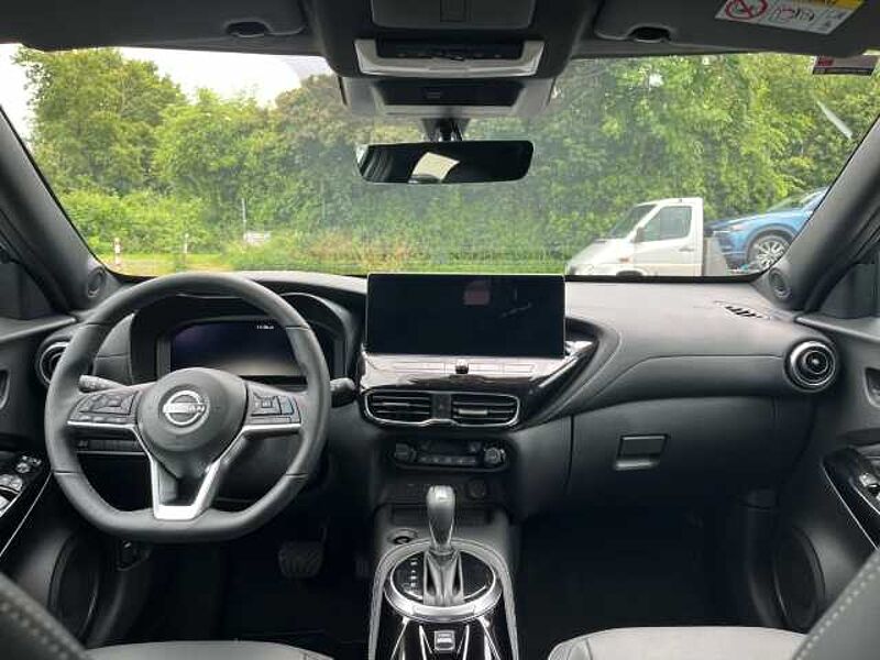 Nissan Juke (2024) TEKNA 1.6 Hybrid 143PS 4AMT Navi digitales Cockpit 360 Kamera LED Apple C