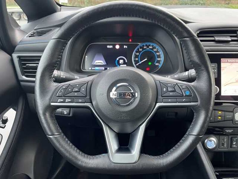 Nissan Leaf N-Connecta 62 kWh Navi 360 Kamera LED ACC Apple CarPlay Android Auto Klimaautom