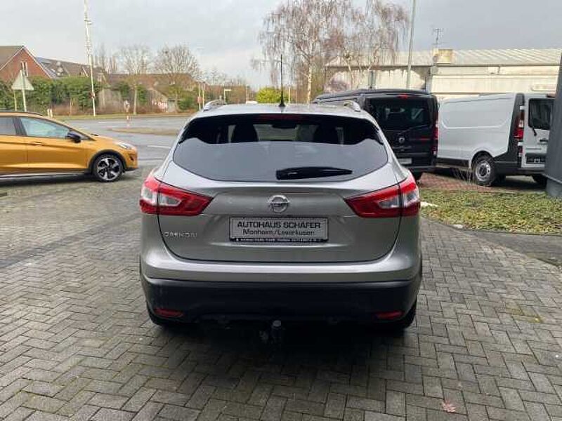 Nissan Qashqai Tekna 8-fach Ber. Panorama Navi 360 Kamera LED Mehrzonenklima DAB Ambientebeleuc