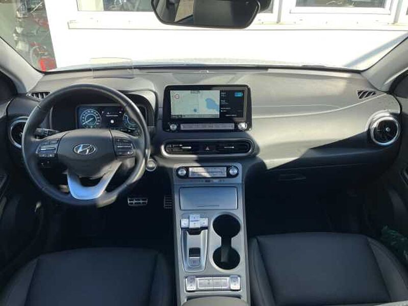 Hyundai KONA Prime Elektro HUD AHK-abnehmbar Navi Leder Soundsystem Klimasitze LED ACC Apple